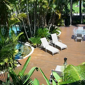 port-douglas-retreat.cairnshotels4all.com/
