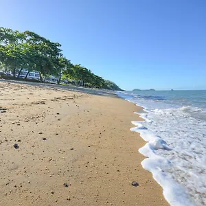 Apart Otel Beachfront On Trinity