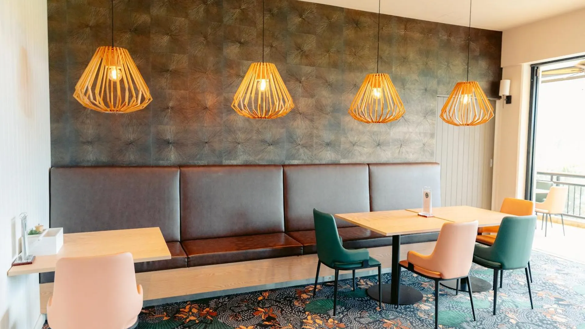 Mercure Gold Coast Resort 4*,